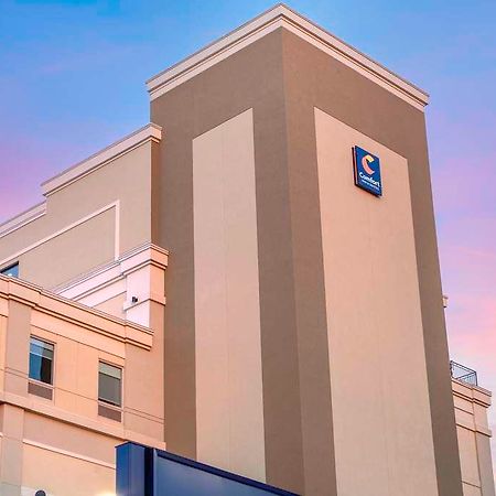 Comfort Inn & Suites Newark Liberty International Airport Εξωτερικό φωτογραφία