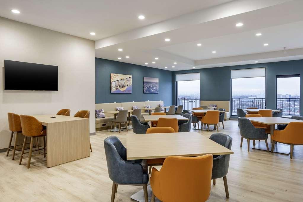 Comfort Inn & Suites Newark Liberty International Airport Εστιατόριο φωτογραφία