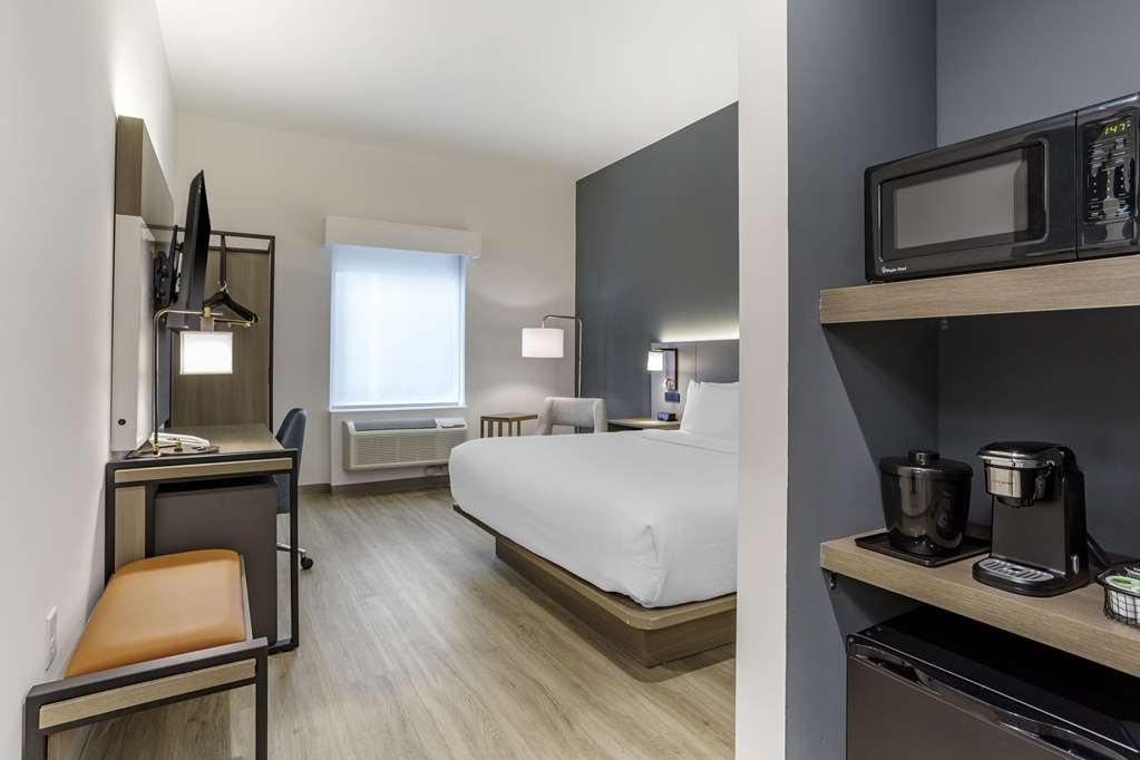 Comfort Inn & Suites Newark Liberty International Airport Δωμάτιο φωτογραφία