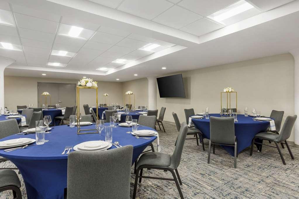 Comfort Inn & Suites Newark Liberty International Airport Ανέσεις φωτογραφία